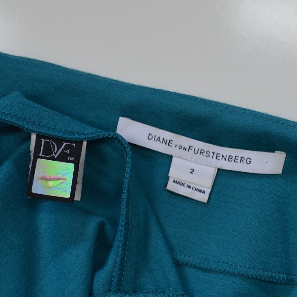 Diane Von Furstenberg HANNAH Wool Sheath Dress - Picture 7 of 7